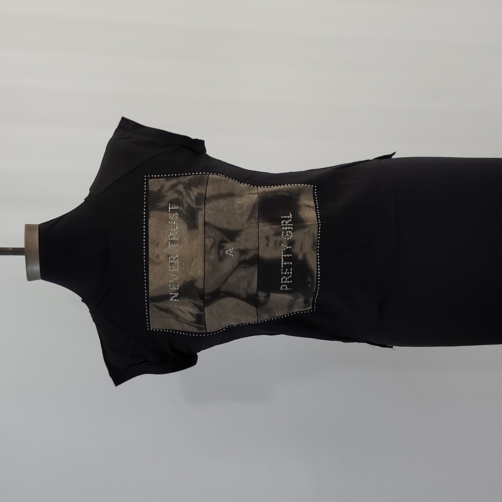SOLUTION  Black  T-Shirt Sizes : Various